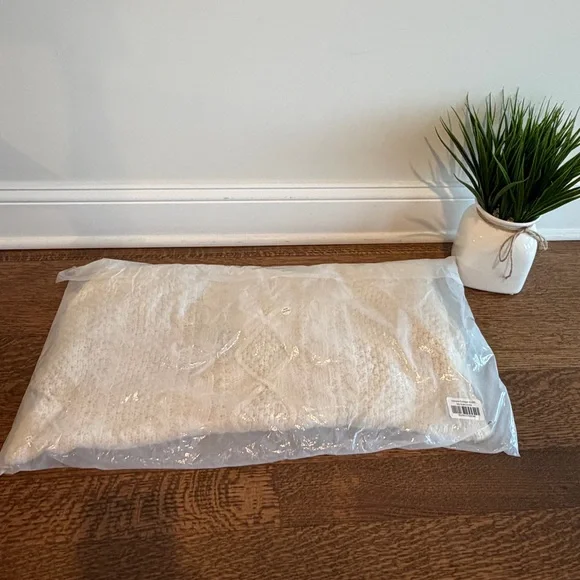 NWT Official Taylor Swift Folklore Cardigan July 2024 Drop XL/2XL Unopened! - Picture 2 of 7